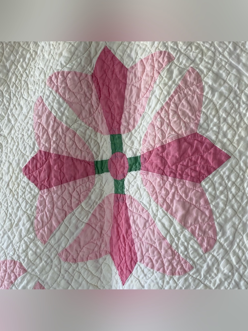 Vintage Appliqué Floral Cutter Quilt 78” x 82” - Picture 9 of 16
